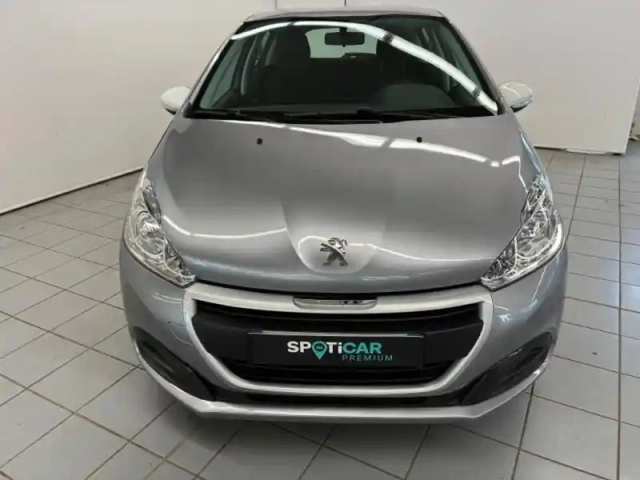 Peugeot 208 1.2 puretech 68ch e6.c like 5p — photo 2