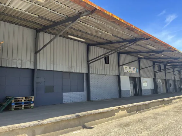 Local commercial 530 m²