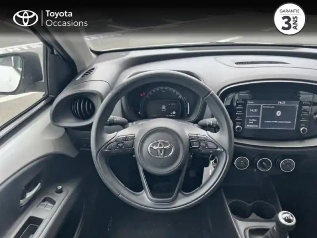 Toyota Aygo X 1.0 vvt-i 72ch active business — photo 9