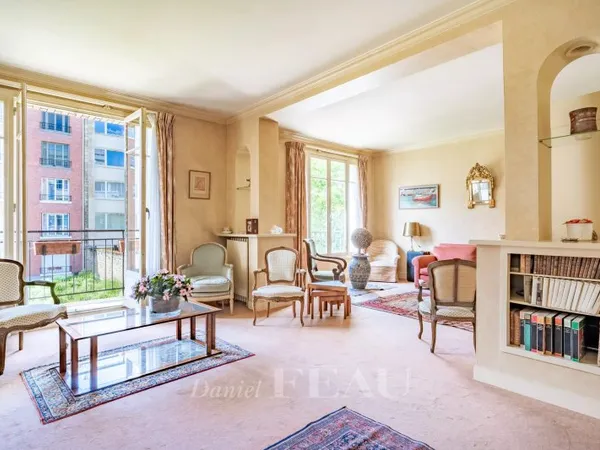 Neuilly - Bois - Quatre ou cinq chambres Luminosité, calme et vue dégagée
