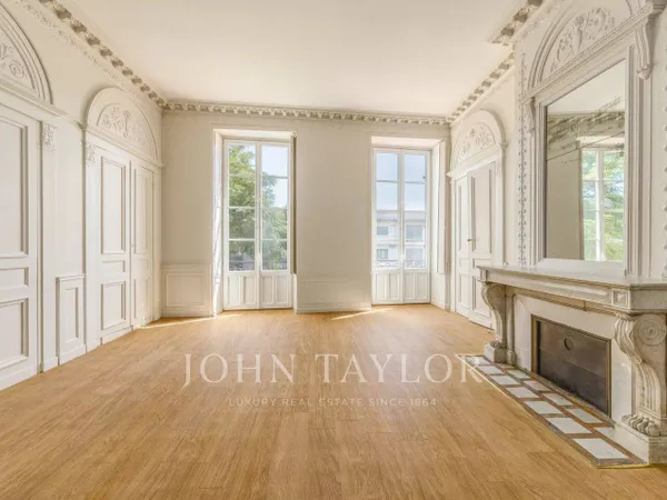 Appartement 3 pièces 138 m²