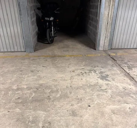 Garage fermé sous residence clos herbert