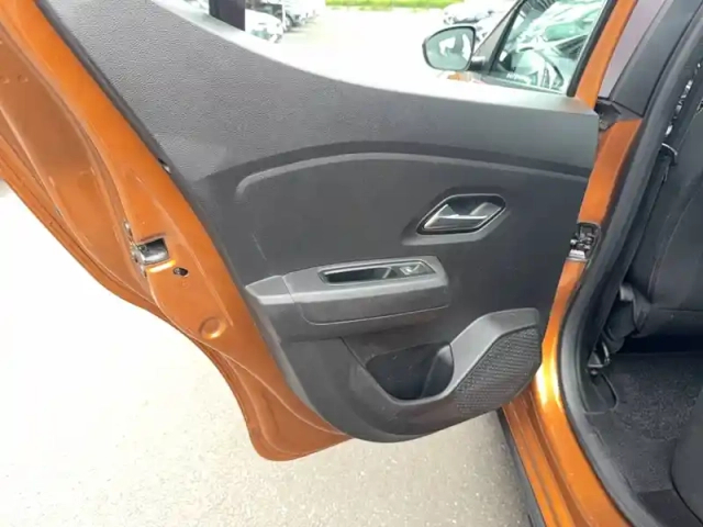 Dacia Sandero eco-g 100 — photo 15