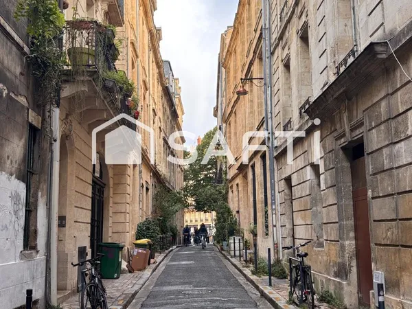 OPPORTUNITE A SAISIR ! Bordeaux Saint-Michel T1 de 20,5 m²