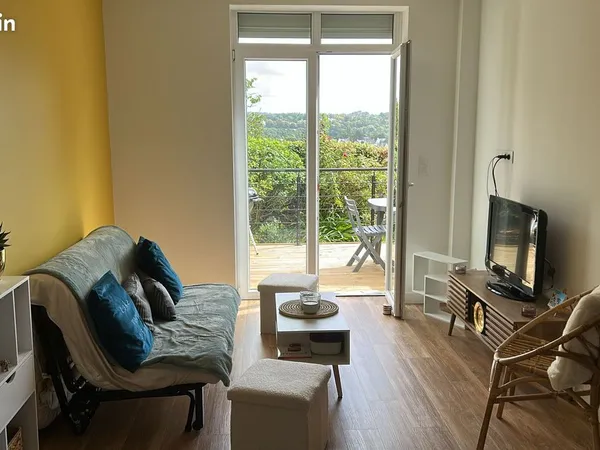 Appartement T2 44 m² de plain pied avec terrasse et jardin