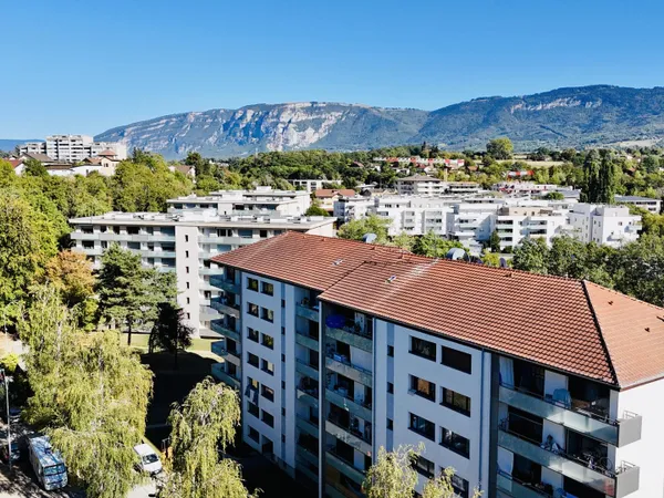 EXCLUSIVITE St Julien-en-Genevois Appartement T2 en étage élevé,