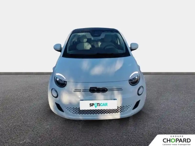 Fiat 500 c e 118 ch — photo 4