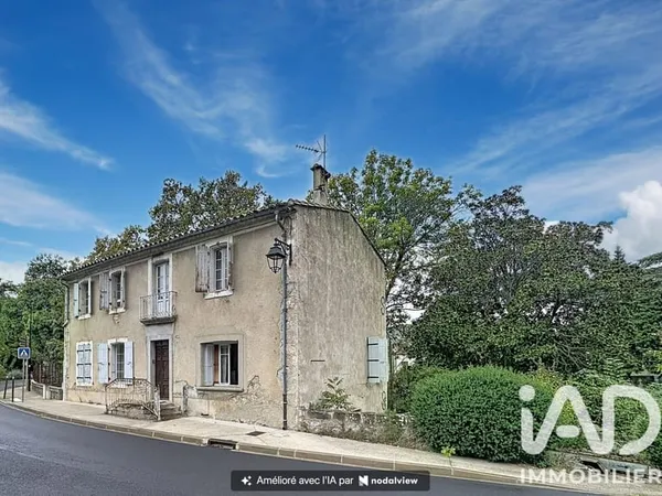 Maison 10 pièces 230 m²