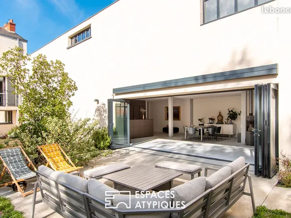 Maison 9 pièces 322 m²
