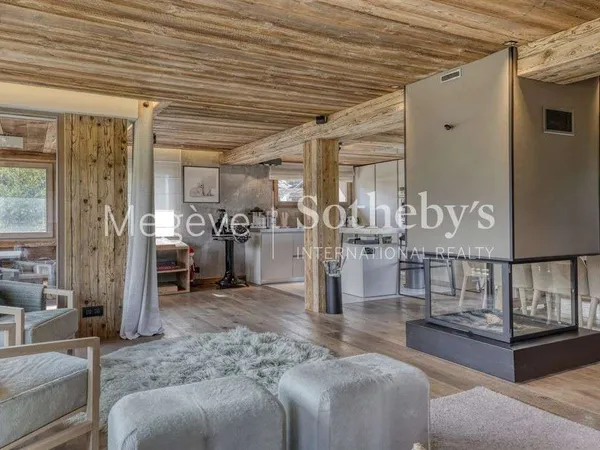 Chalet 6 pièces 240 m²