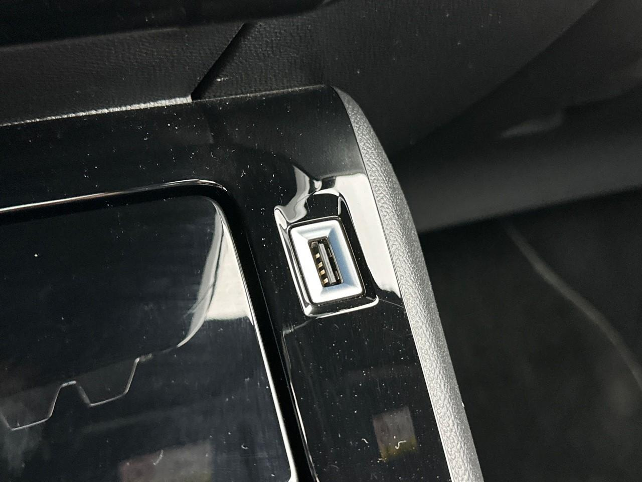Peugeot 208 puretech 100 s&s eat8 gt — photo 30