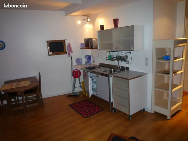 Loue studio meuble