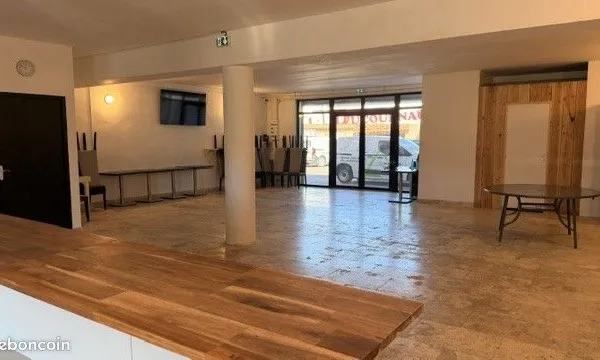 Local commercial 140m2