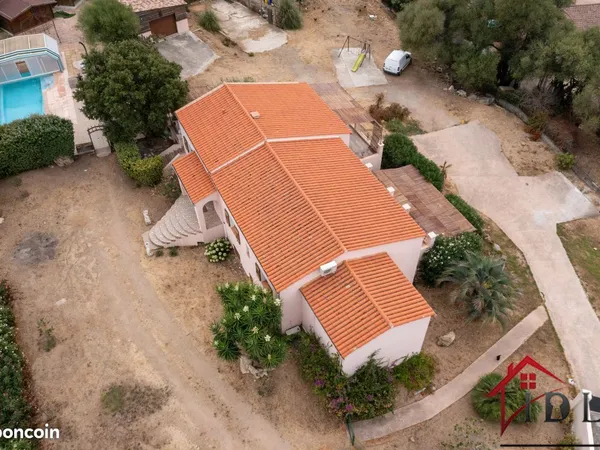 Propriété 11 pièces 282 m²