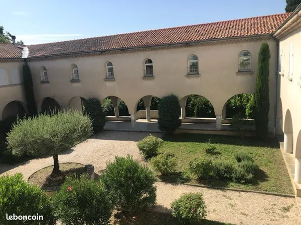 T2 meublé 45 m² - Montélimar Est - Ancien cloître - Entrée indépendante