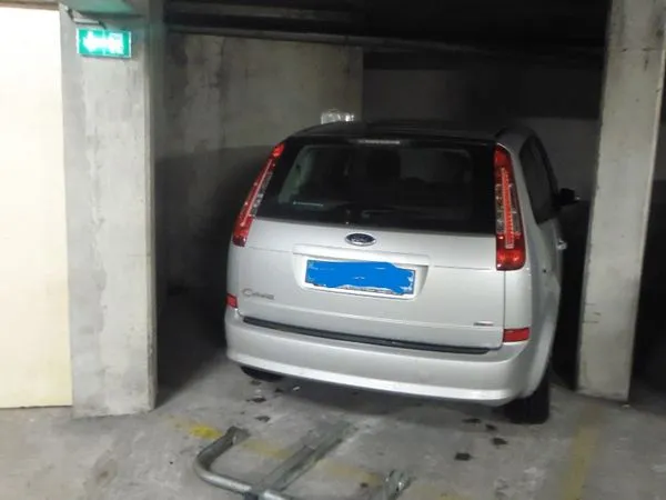 Parking sécurisé - Pont Anne de Bretagne - Tramway Chantiers navals