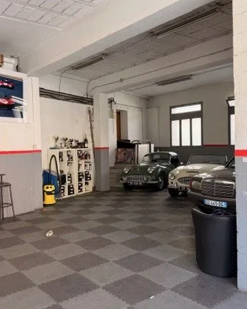MURS COMMERCIAUX LOUÉS - 132 m² - LYON 9e / VAISE INVESTISSEMENT LOCATIF - 23 225 DE LOYERS ANNUELS 