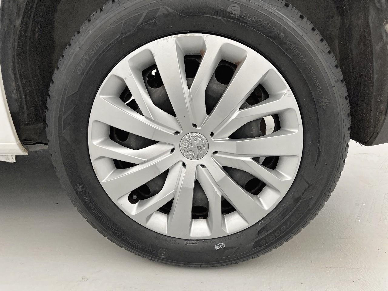 Peugeot Partner fourgon standard 1000 kg bluehdi 100 s&s bvm5 prem — photo 30
