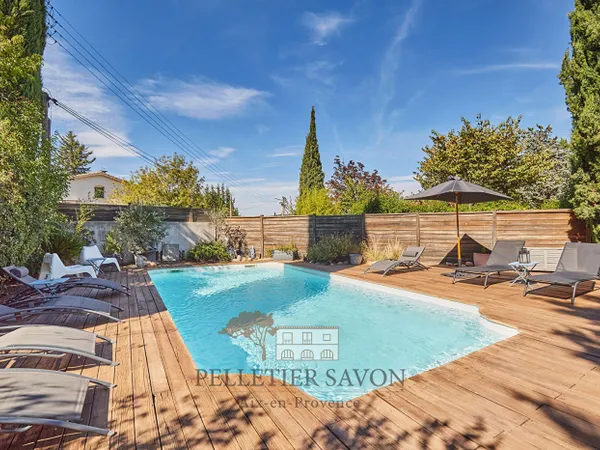 Villa à fort potentiel 250 m² - Résidentiel et au calme - Secteu