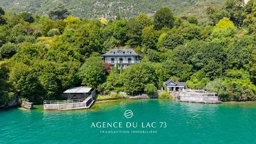 Villa 10 pièces 230 m²