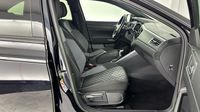 Volkswagen Taigo 1.0 TSI 110ch R-Line DSG7 — photo 15