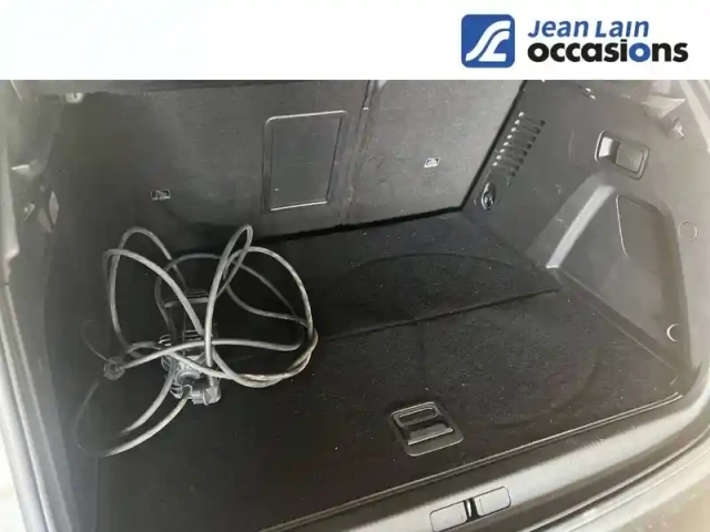 Peugeot 3008 hybrid4 300 e-eat8 — photo 10