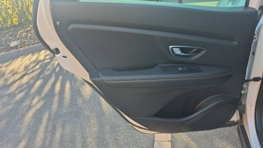 Renault Scenic 1.7 dCi 120 - Limited – 2019 – 112045 km – Diesel – Boîte Manuelle — photo 40