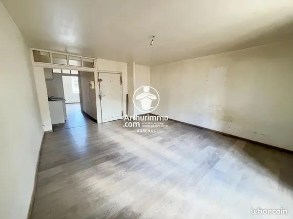 Immeuble 4 pièces 80 m²