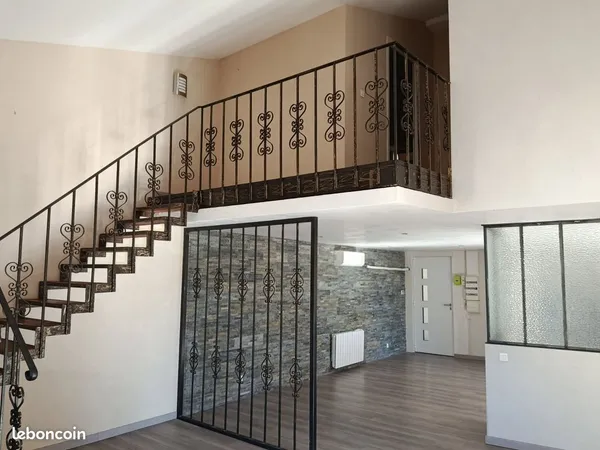🏡 T3 DUPLEX MEUBLÉ - 98m² - BOURG-DE-PÉAGE