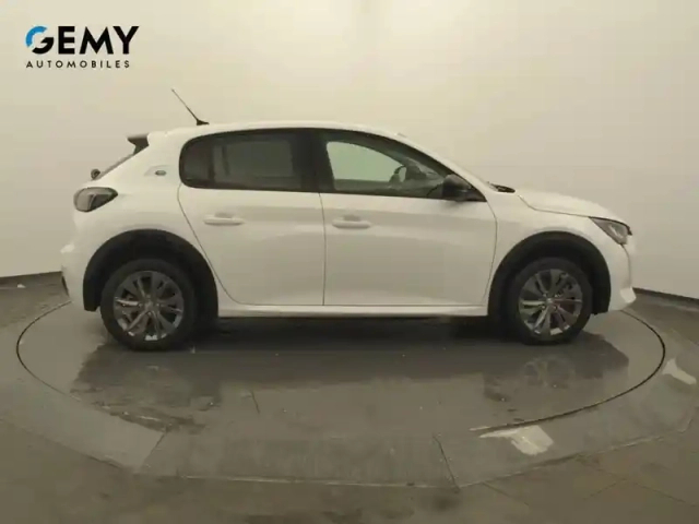 Peugeot 208 electrique 50 kwh 136ch — photo 25