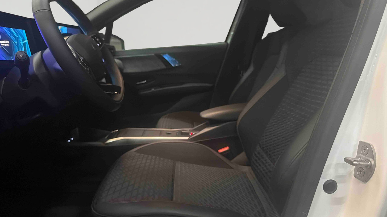 Renault Clio E-Tech full hybrid 160 ch — photo 11
