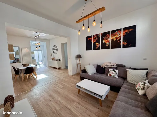 Maison 7 pièces 140 m²