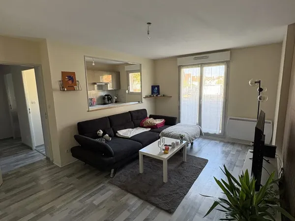 TYPE 2 MEUBLÉ - 46.40 m2 - QUARTIER MALADIERE / CLEMENCEAU