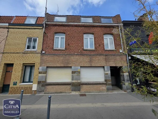 Bien immobilier de rendement Vente Pérenchies  157m² 320000€