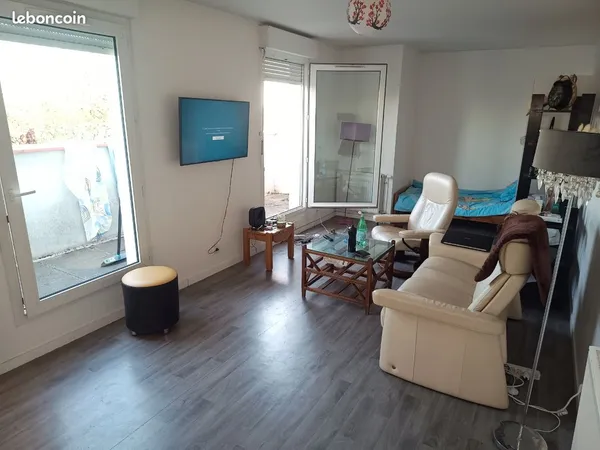 Appartement cosy avec grand balcon - Les Ulis (91940)