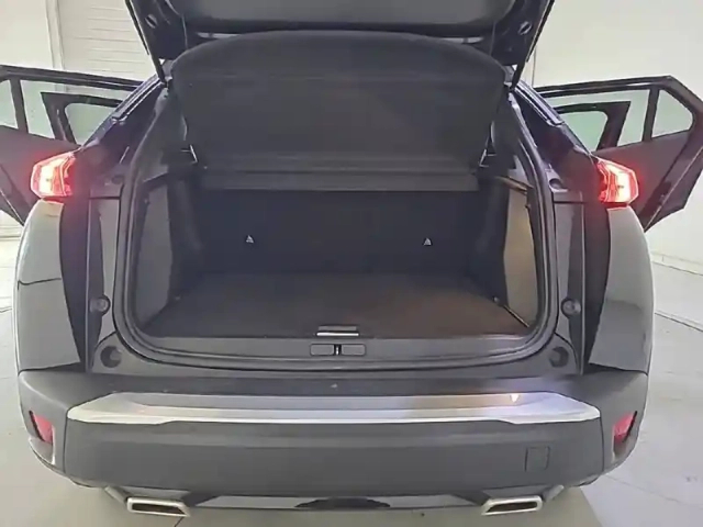 Peugeot 2008 puretech 155 s&amp;s eat8 — photo 6