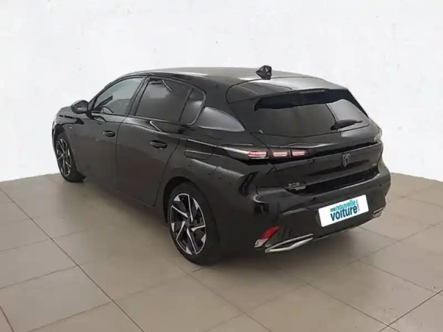 Peugeot 308 phev 180 e-eat8 — photo 7