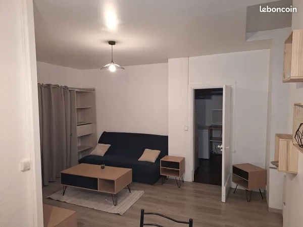 LOUE Studio - 25m2 - centre ville de Cosne