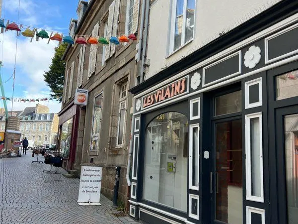 Local commercial centre ville