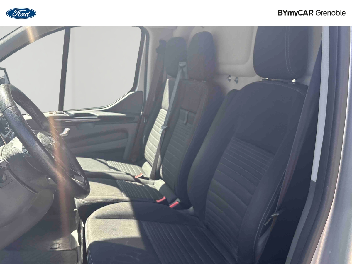 Ford TRANSIT CUSTOM FOURGON 280 L1H2 2.0 ECOBLUE 170 S&amp;S BVA — photo 11
