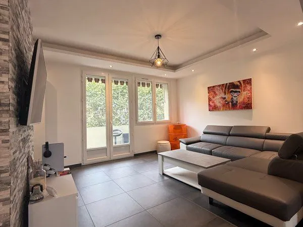 Appartement T3 SAINT-ÉTIENNE FOCH / CITÉ DU DESIGN