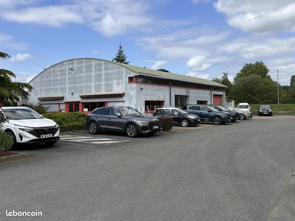 Local d'activité 300 m²