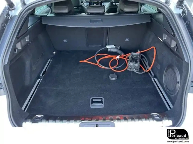 Peugeot 508 sw hybrid4 360 e-eat8 peugeot sport engineered — photo 134