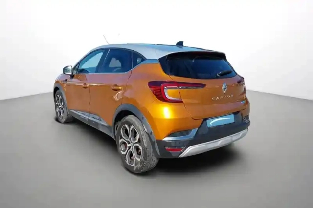 Renault Captur e-tech 145 - 21 — photo 3
