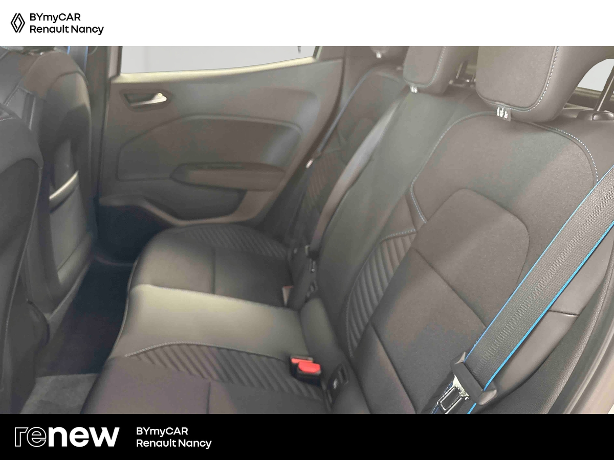 Renault Clio E-Tech full hybrid 145 ch GSR2 — photo 12