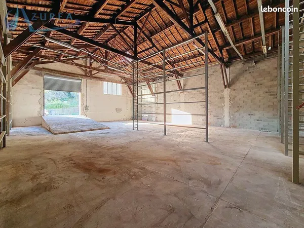 ENTREPOT - LOGISTIQUE 282 m² NICE