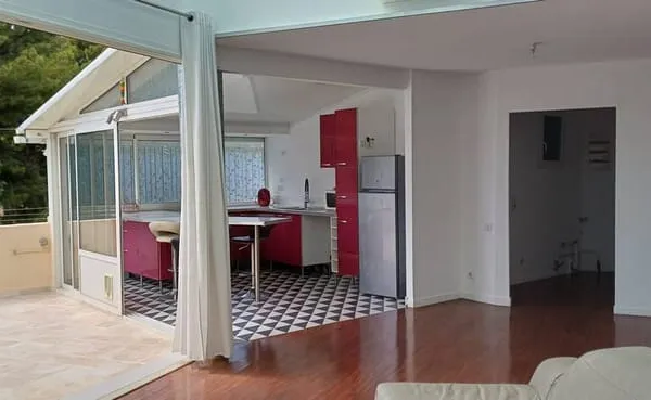 Appartement 3 pièces 82 m²