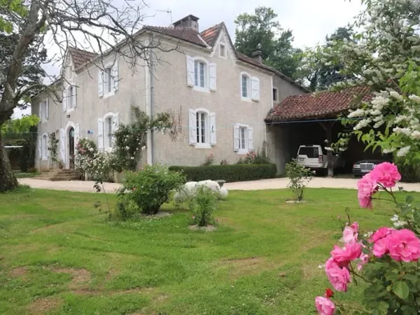 Maison 8 pièces 308 m²