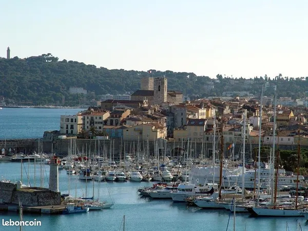 DOUBLE PLACE DE PARKING - CENTRE VILLE PORT Gare SNCF