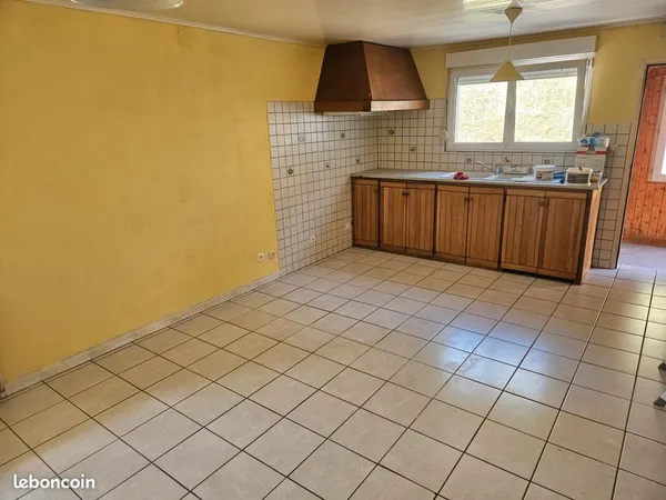 Apparemment 5 pièces